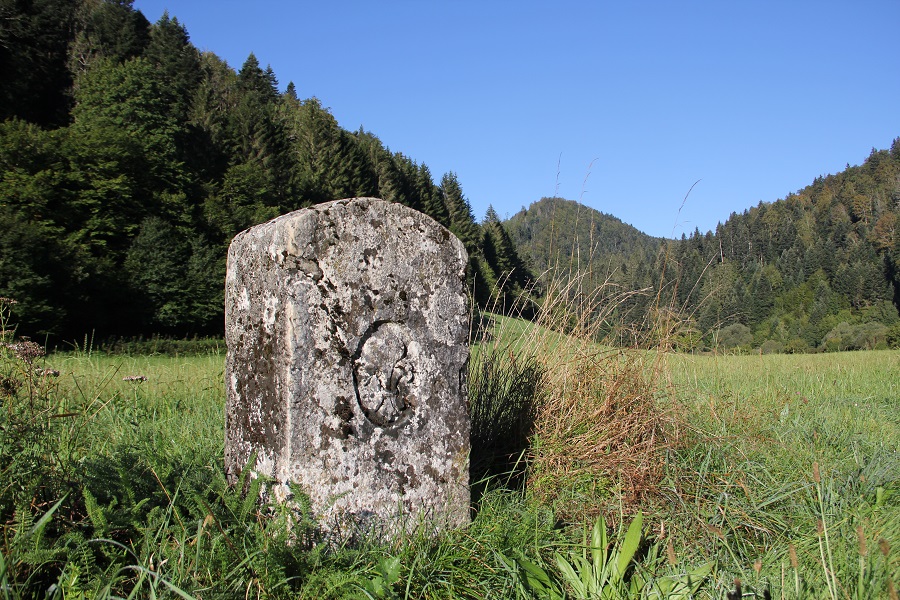 borne-frontière Clairbief frontière Jura JU France